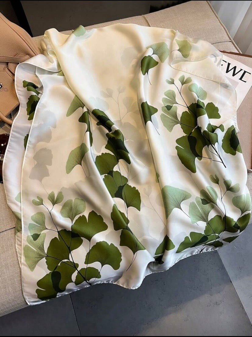 Foulard imprimé feuille de ginkgo élégant