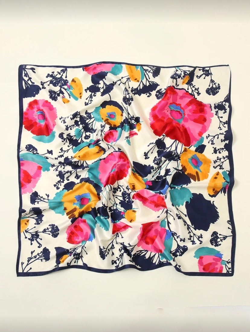 Écharpe carré en satin coloré