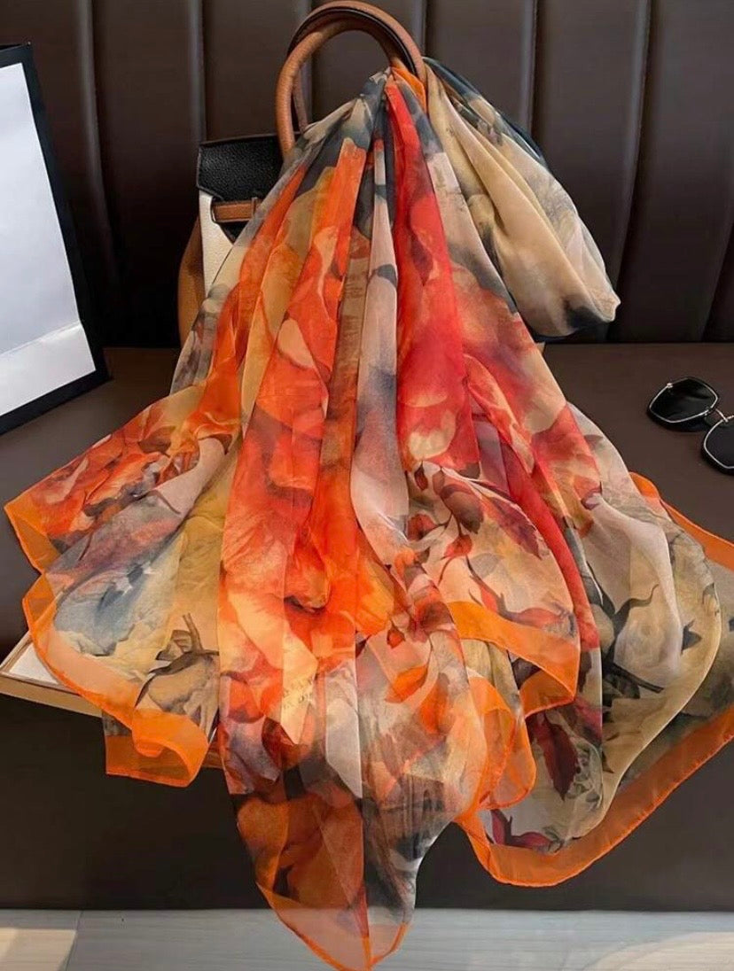 Foulard en mousseline de soie fleuri